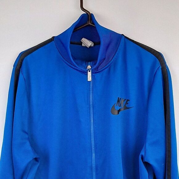 Nike jacket   - Picture 2 of 10